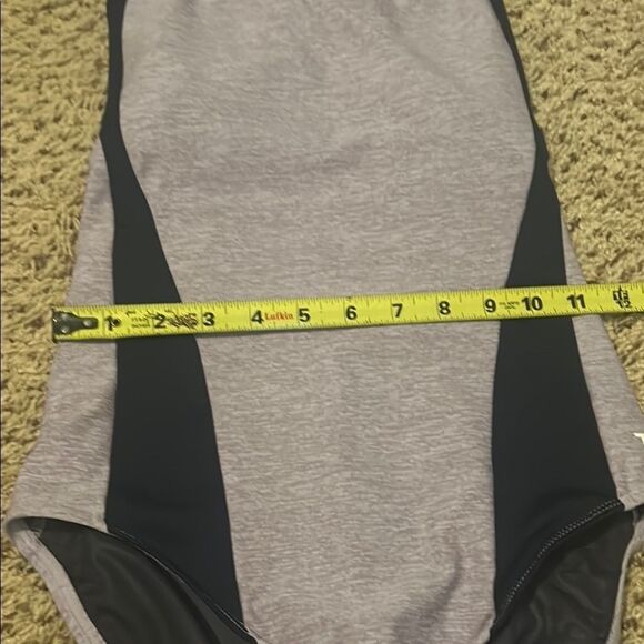 TYR Gray and Black Swimsuit one piece Size 6   E - Picture 7 of 7